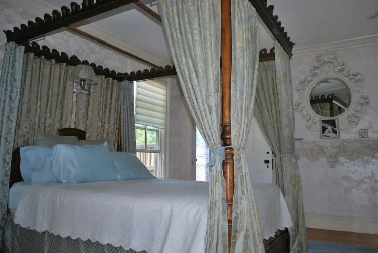 Fernbrook Inn