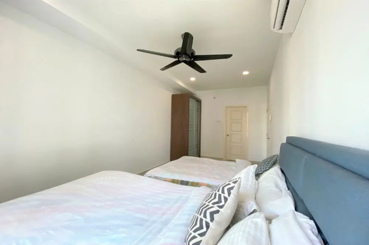 Mansion One Suites by OYO