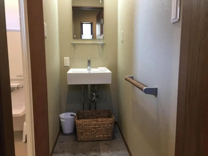 Standard Twin room with balcony