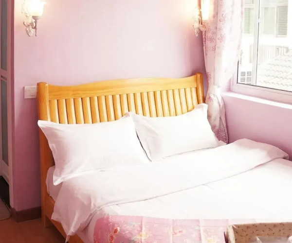 Lingyin Tangchao Hostel