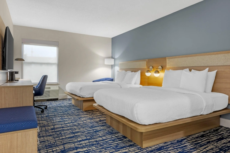 Standard Quadruple room