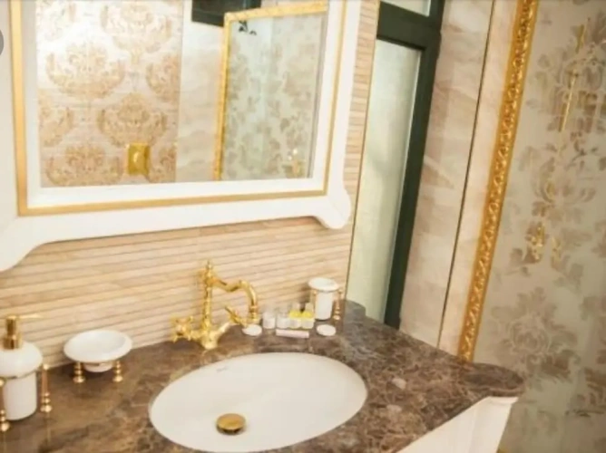 Royal Suite
