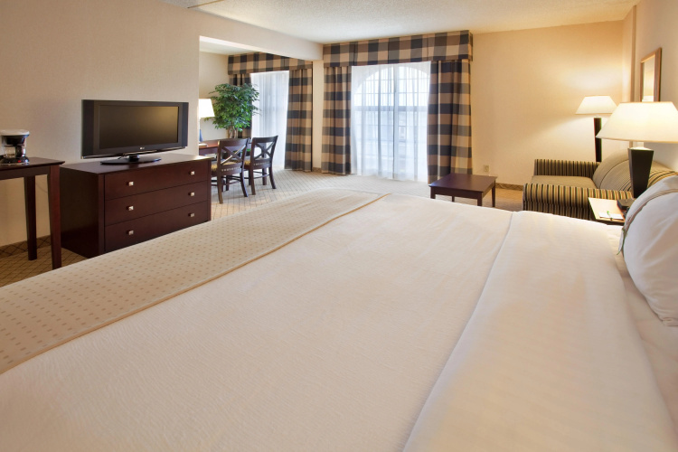 Holiday Inn Hotel & Suites Springfield - I-44 by IHG