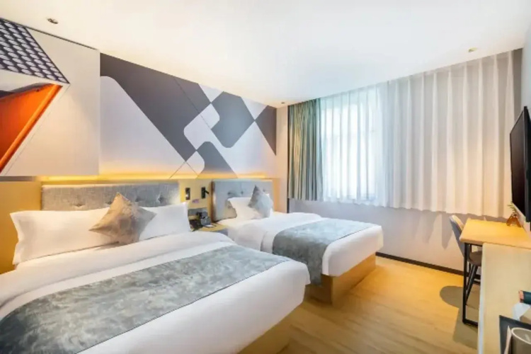 Chonpines Hotel (Beijing Tongzhou Orchard Universal Resort)