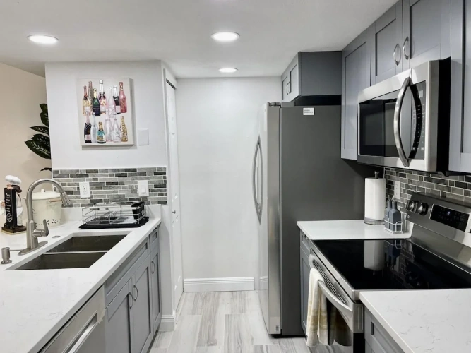 3 Bedrooms Apartment