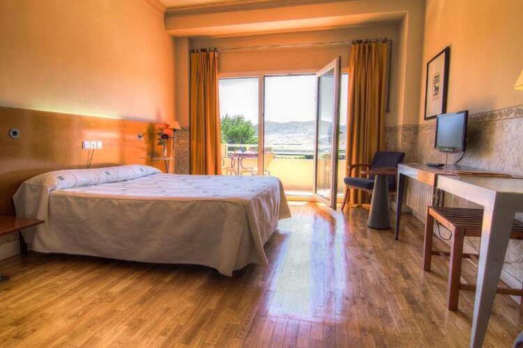 Hotel Azar Over view
