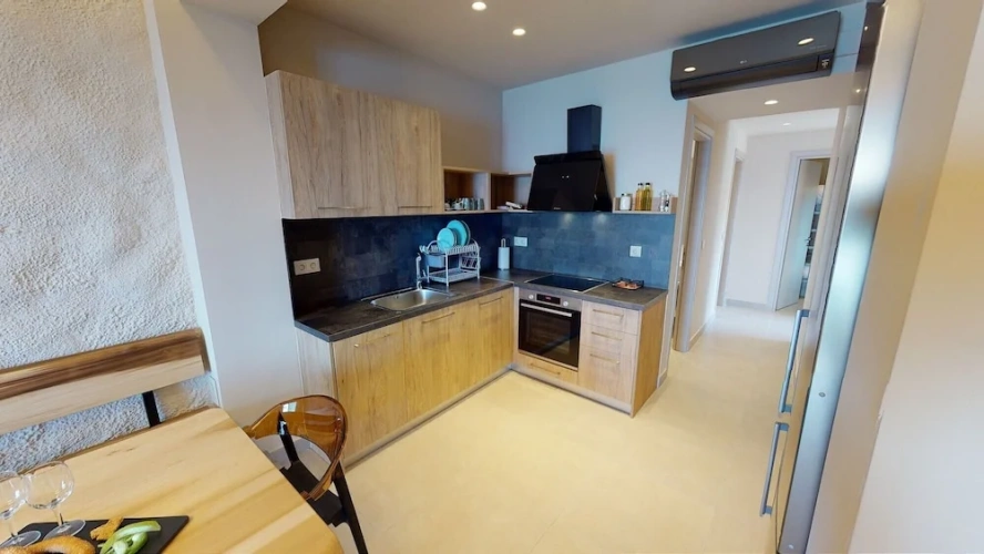 3 Bedrooms Grand Apartment with balcony and with sea view