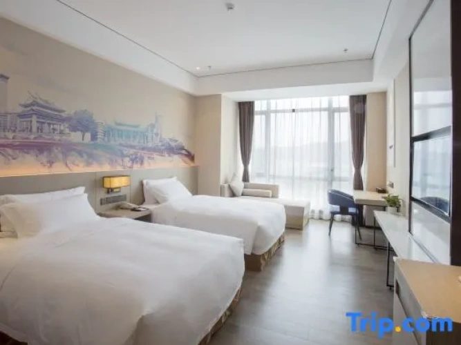 Standard Twin room with mountain view