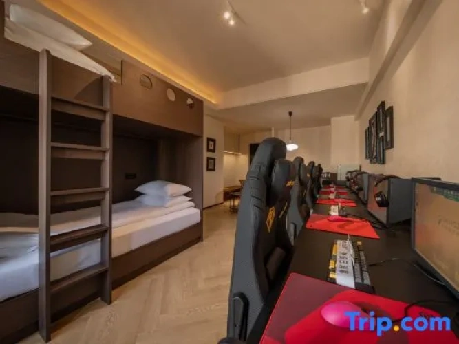 Quintuple Suite