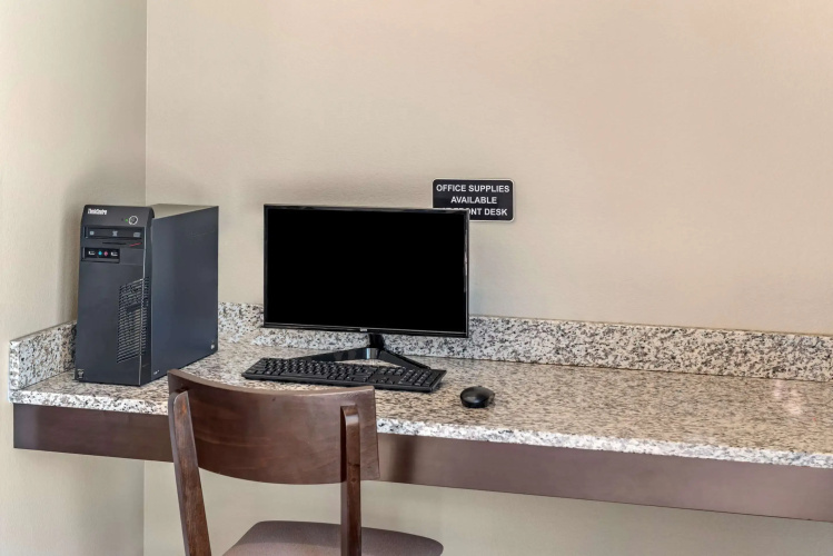 Mainstay Suites Newberry - Crane