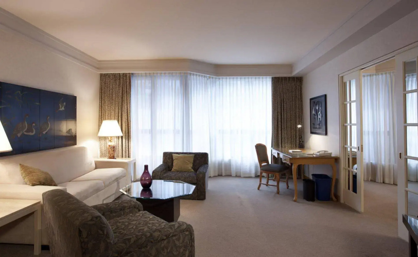 Metropolitan Hotel Vancouver