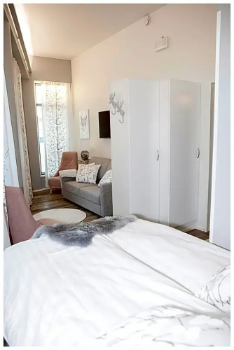 Crystal Arctic Suites