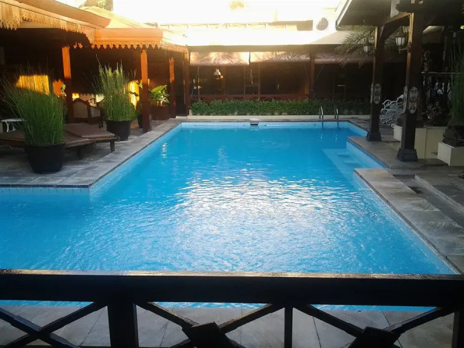 Istana Batik Ratna