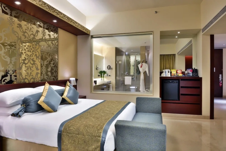 Double Club Suite