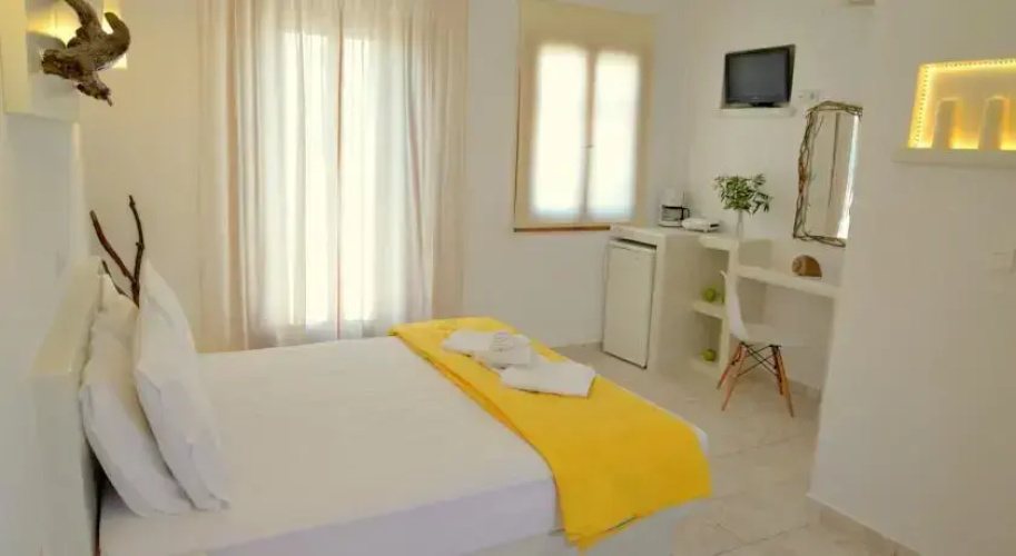 Niki Rooms