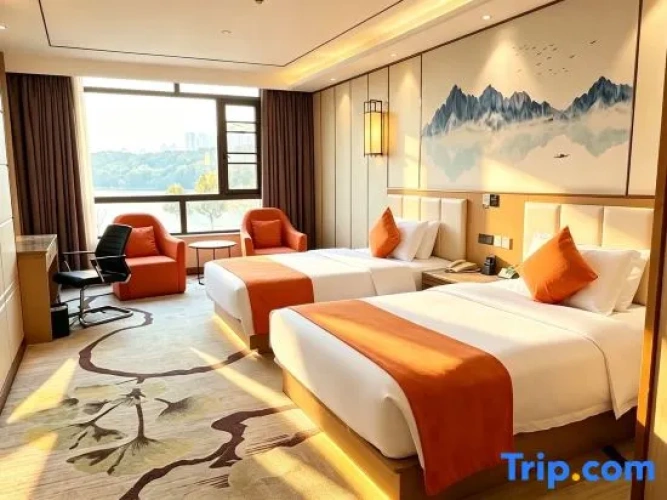 Standard Twin room with lake view