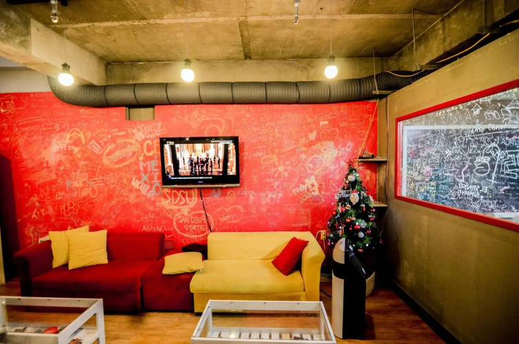 Kimchee Sinchon Guesthouse