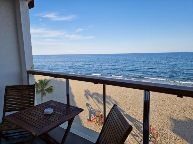 Apartment with sea view