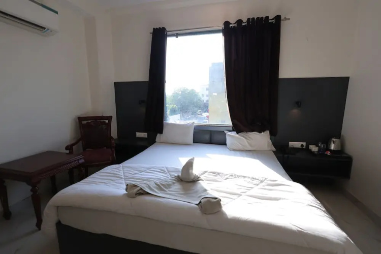 Palace inn