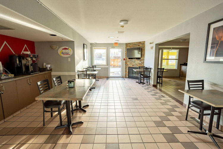 Ramada by Wyndham Cranbrook photo 22