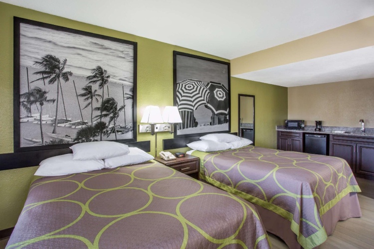Deluxe Quadruple room