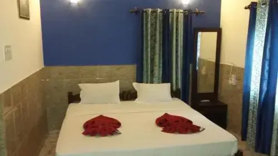 Oceans 7 Inn