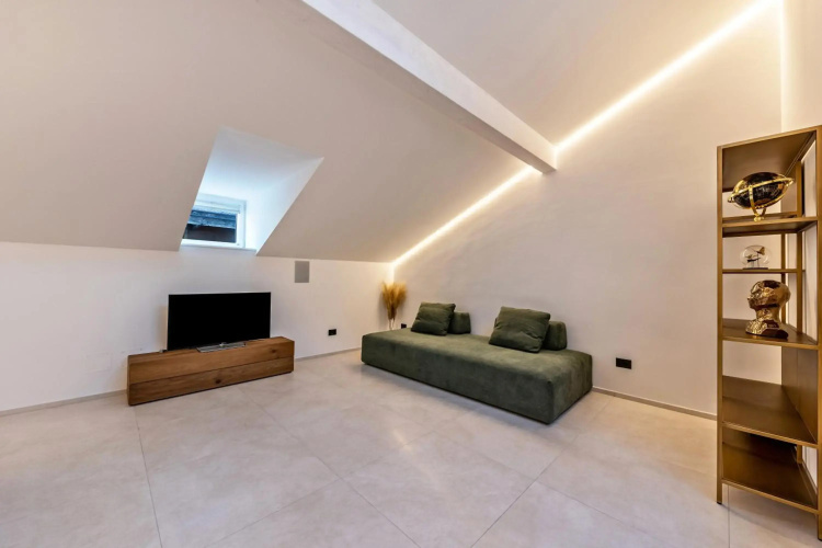 App 7 Palazzo Cavour