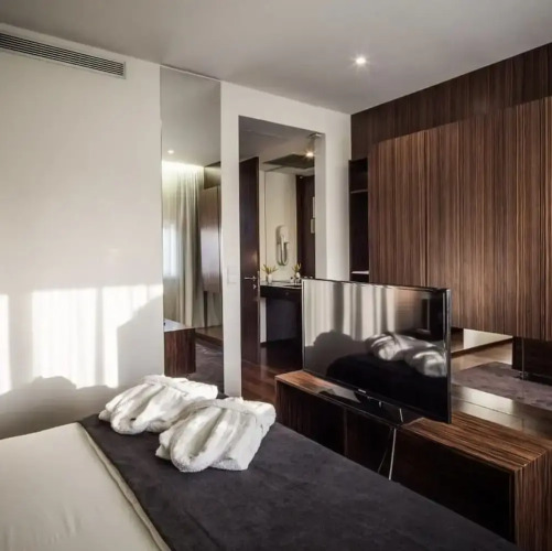 Executive Hotel Samba Over view