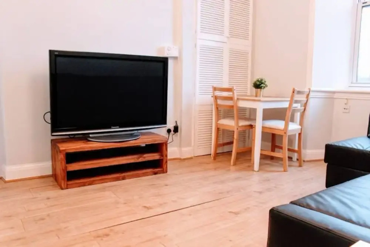 1 Bedroom Flat in City Centre Accommodates 4