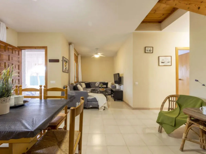 House Lucky Deltebre