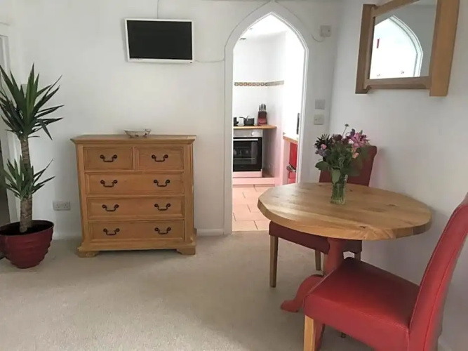 The Little House Harberton