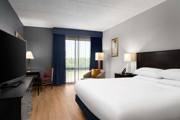 DoubleTree by Hilton Hotel Hartford - Bradley Airport photo 6