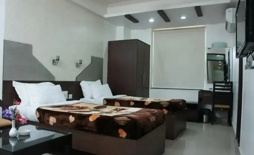 Orchid Hotel