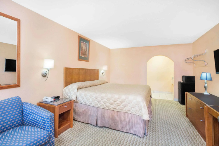 Super 8 by Wyndham San Angelo