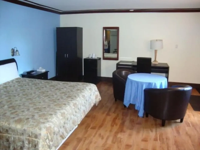 Deluxe Double Suite