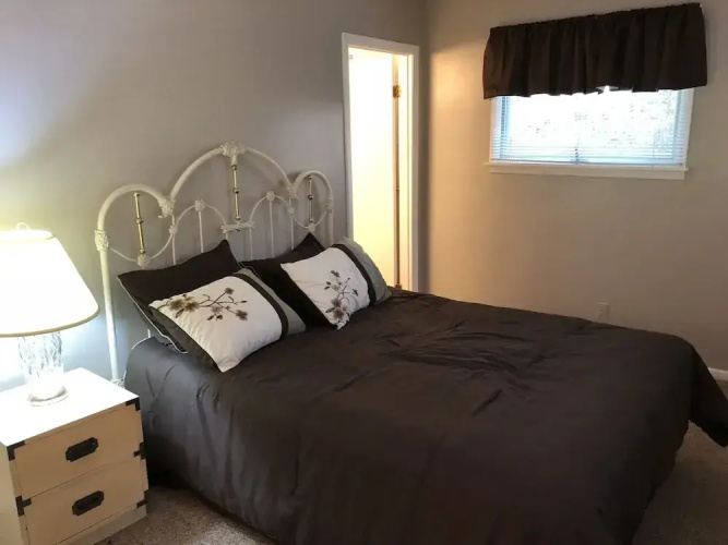 Silver Spring Chalet - GetAway