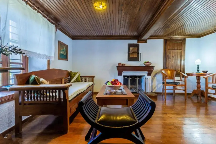 Aletri Pool Cottage