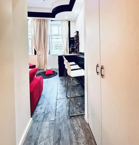 Cozy 1BR With Living Room Long Stay AKH
