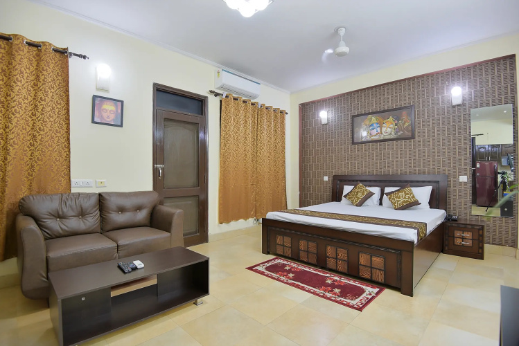 Studio Serviced Apartment In Gurgaon @Bedchambers