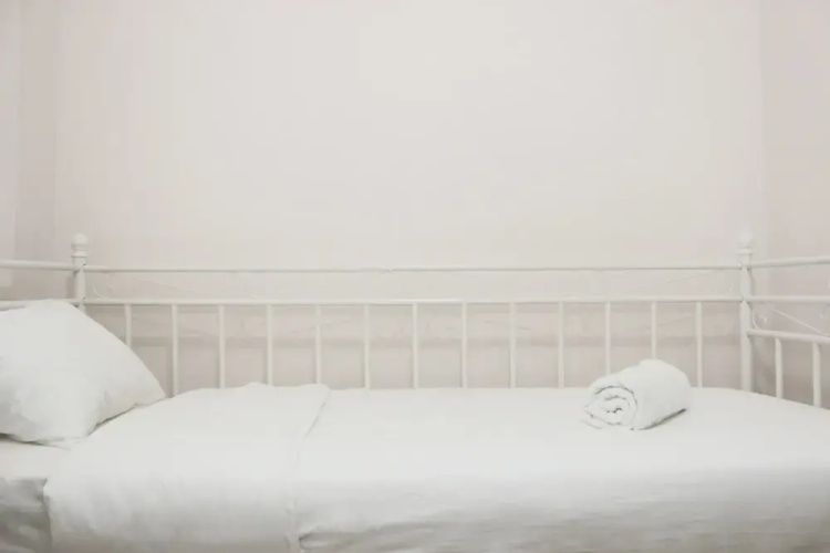 Modern Look 2BR Gateway Pasteur Apartment