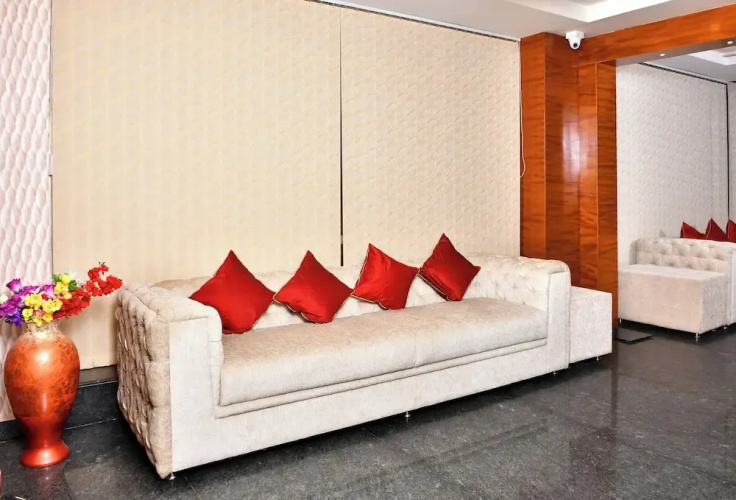 Royal Stay