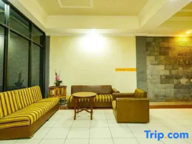 Tripletree Novon Family Hotel