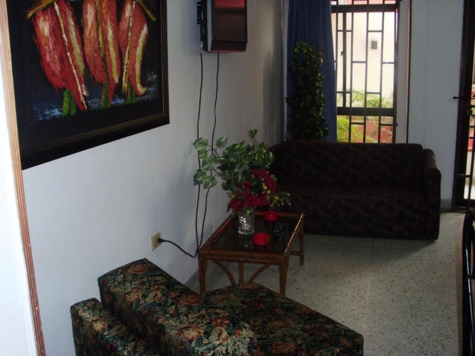 3 Bedrooms Apartment