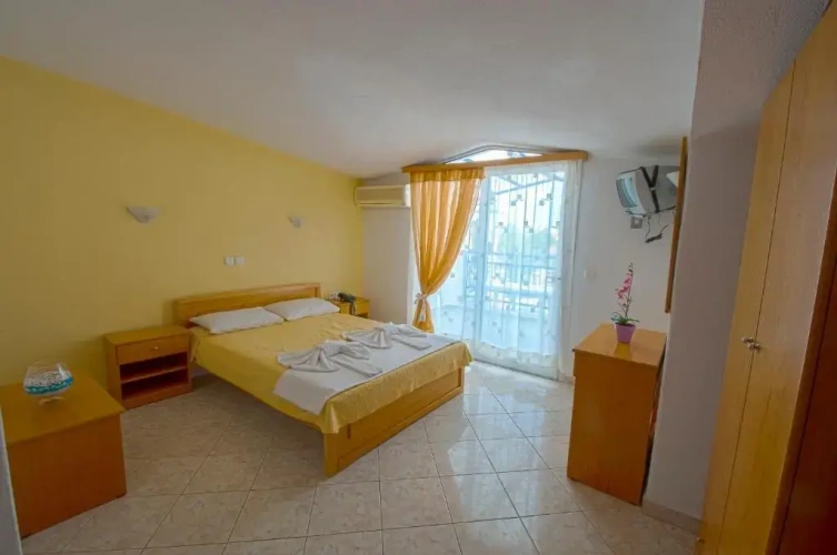 Standard Double room with mountain view