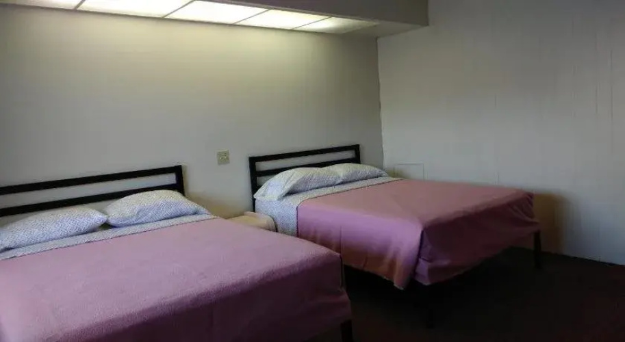Driftwood Suites