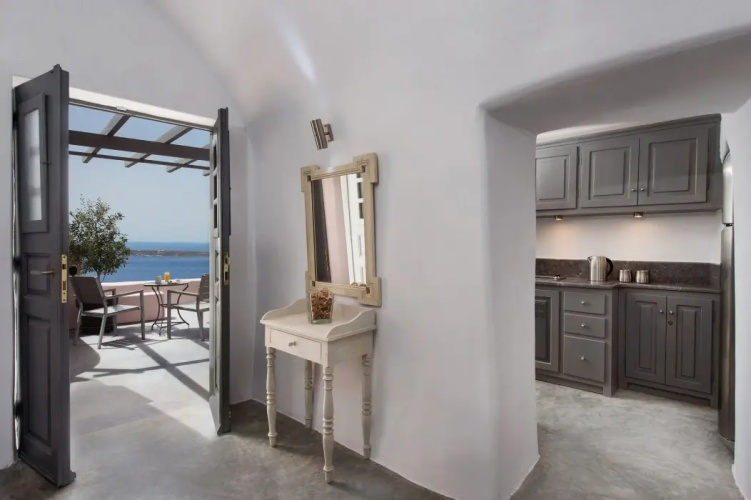 Theodora Suites - Adults Only