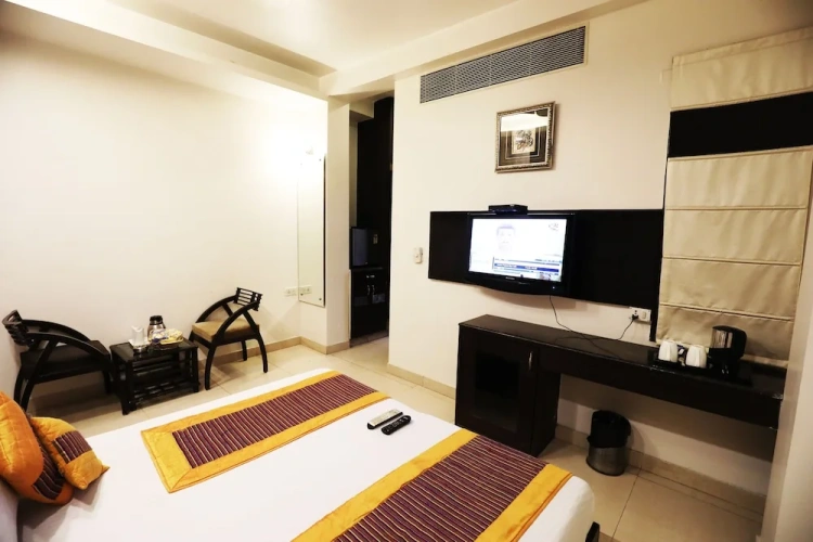 Deluxe Double room with view