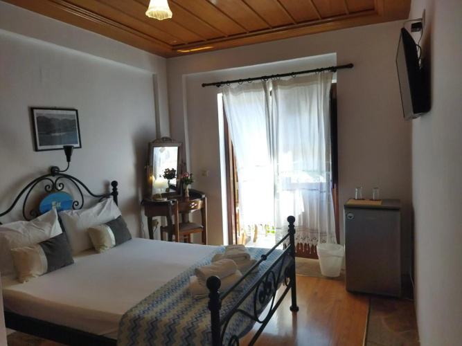 Hotel Paraliako
