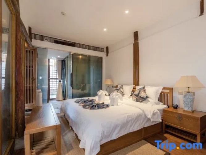 Deluxe Double Suite