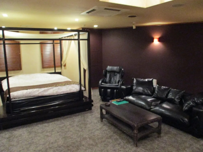 Hotel Rplus - Adults only